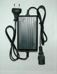 SX-15D/SX-MD 20E  permetező akkumulátor töltő bedugós
